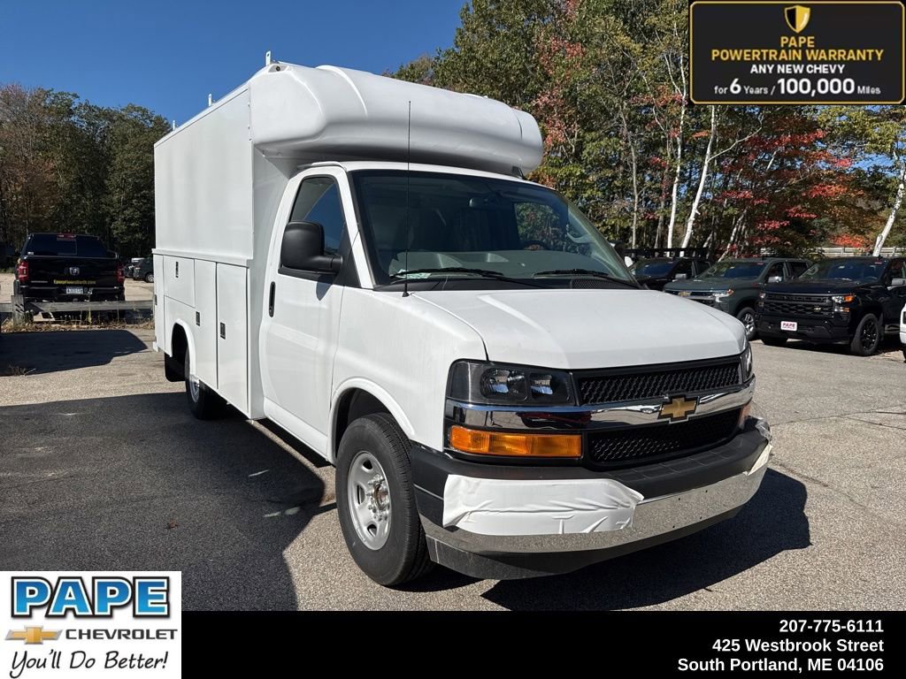 2025 Chevrolet Express 3500 139" WB's photo