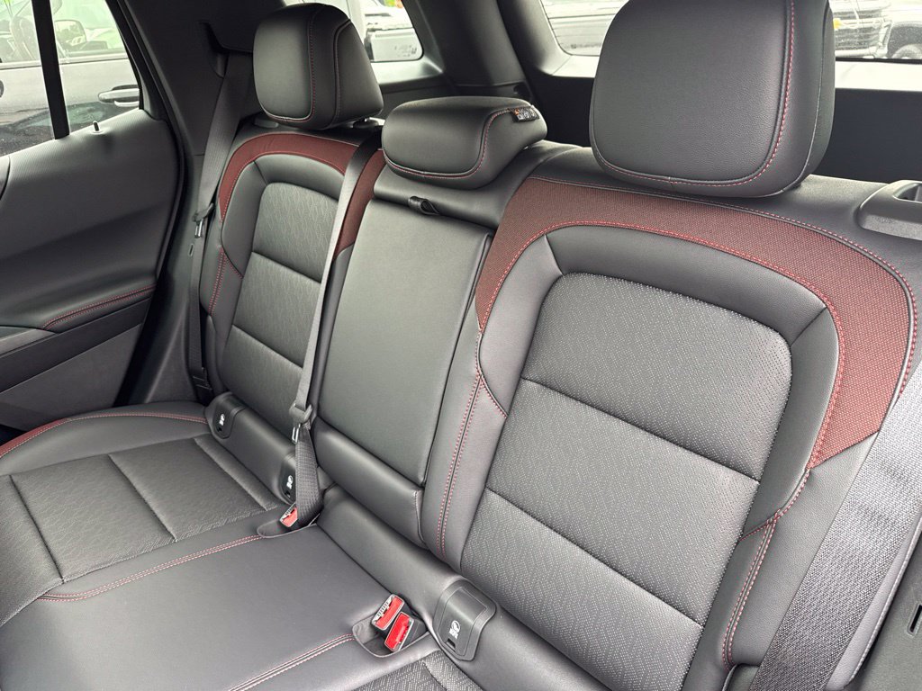2027 Chevrolet Equinox RS - Photo 20