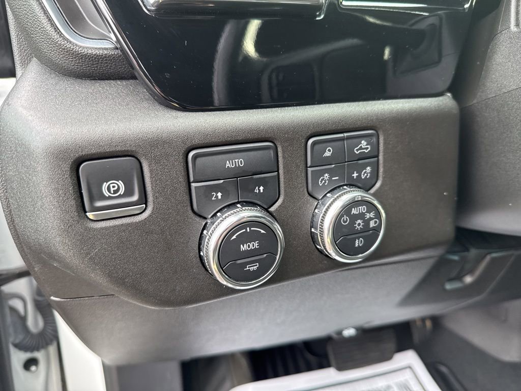 2025 GMC Sierra 1500 SLT - Photo 21