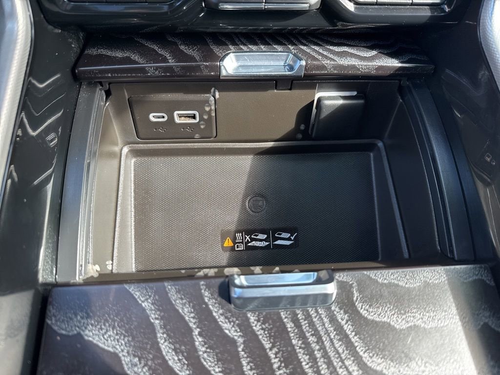 2024 GMC Yukon XL Denali - Photo 30
