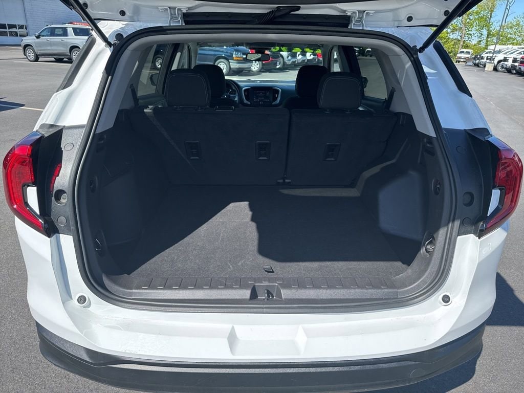 2024 GMC Terrain SLE - Photo 6