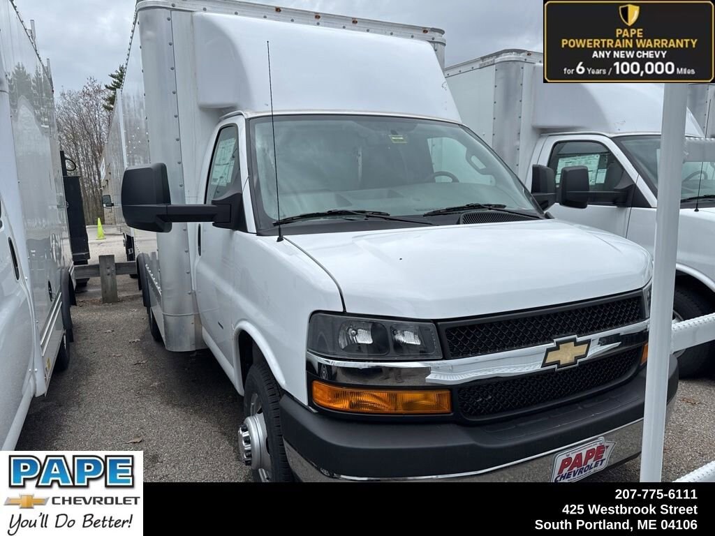 New 2024 Chevrolet Express Cutaway 3500 1WT Cutaway Van