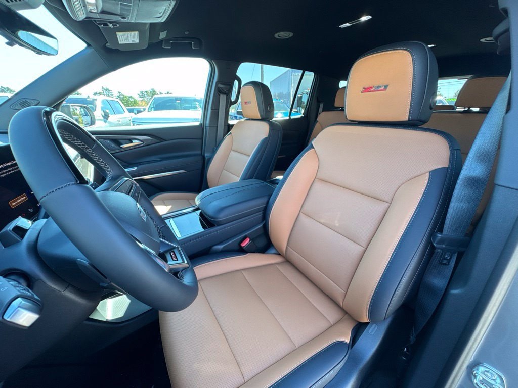 2027 Chevrolet Traverse Z71 - Photo 18