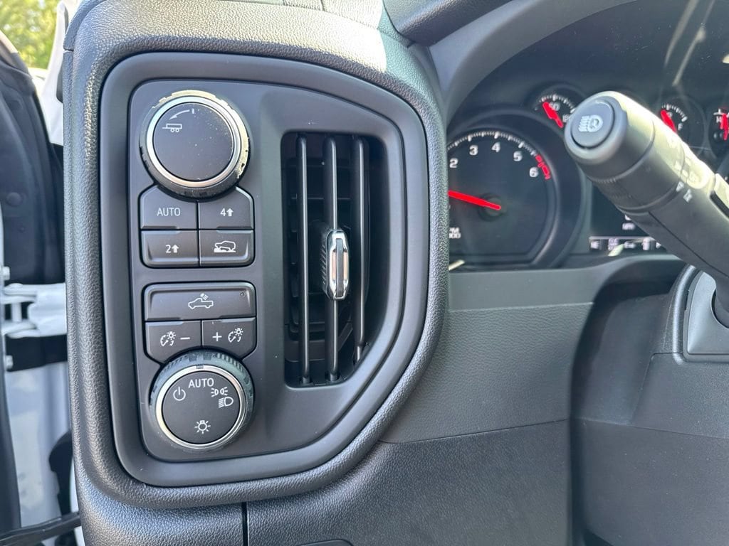2026 Chevrolet Silverado 1500 Custom - Photo 25
