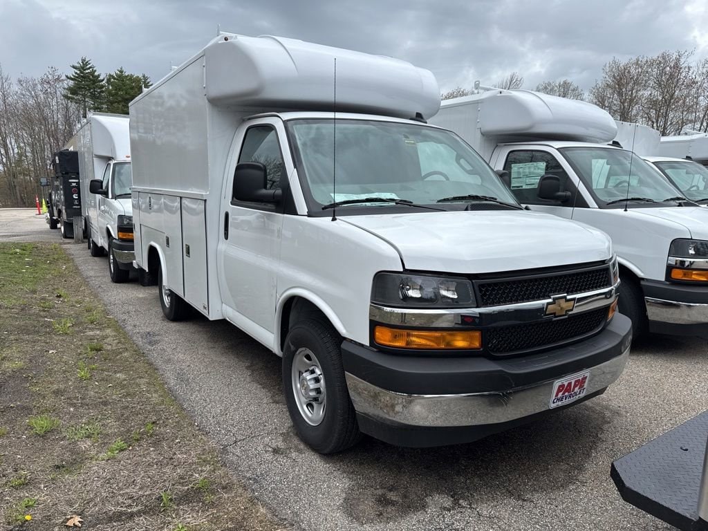 New 2025 Chevrolet Express Cutaway 3500 1WT Cutaway Van