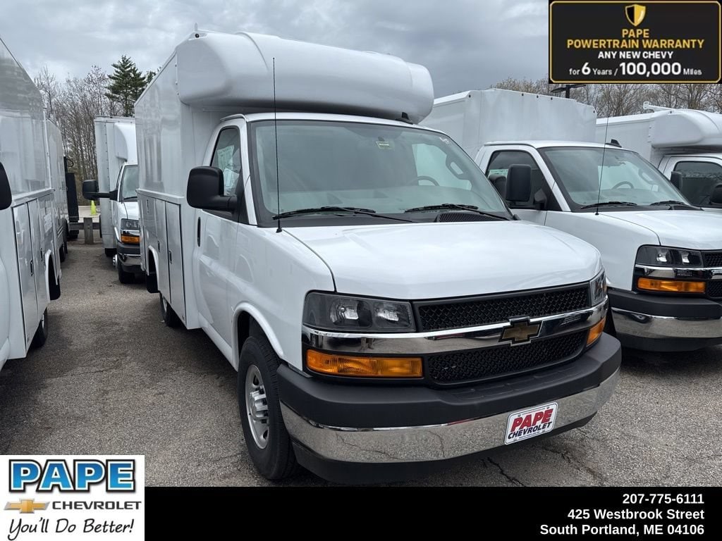 2025 Chevrolet Express Cutaway