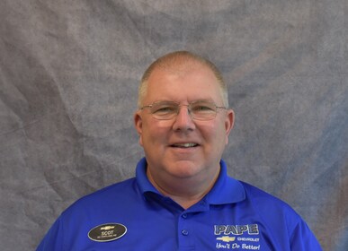 Staff member Scot Curit from ID_6f21f149ad5d