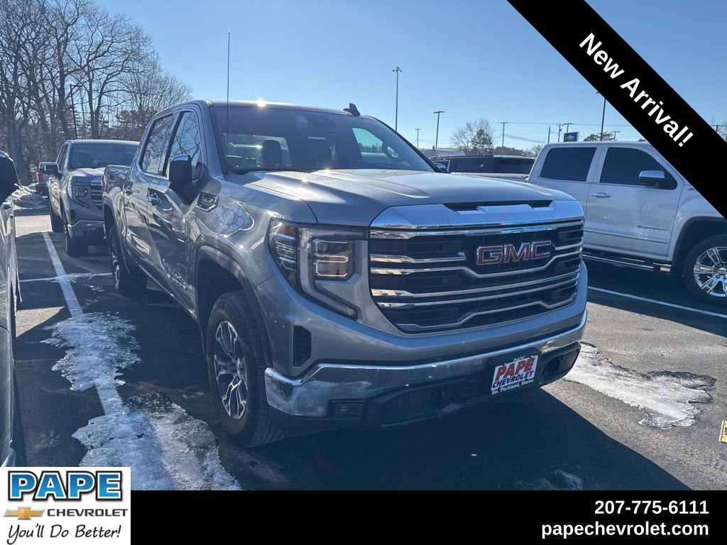 2025 GMC Sierra SLT's photo