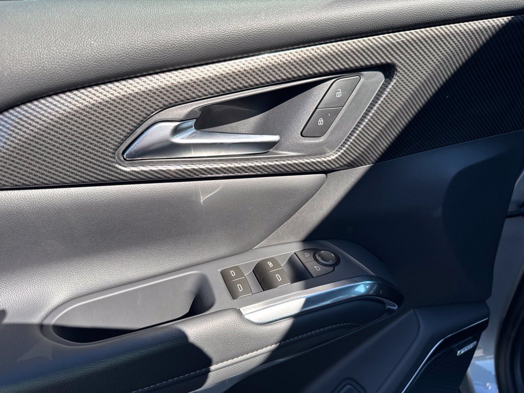 2027 Chevrolet Traverse Z71 - Photo 13