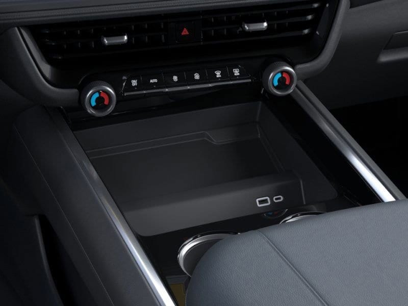 2025 Chevrolet Suburban LS - Photo 23