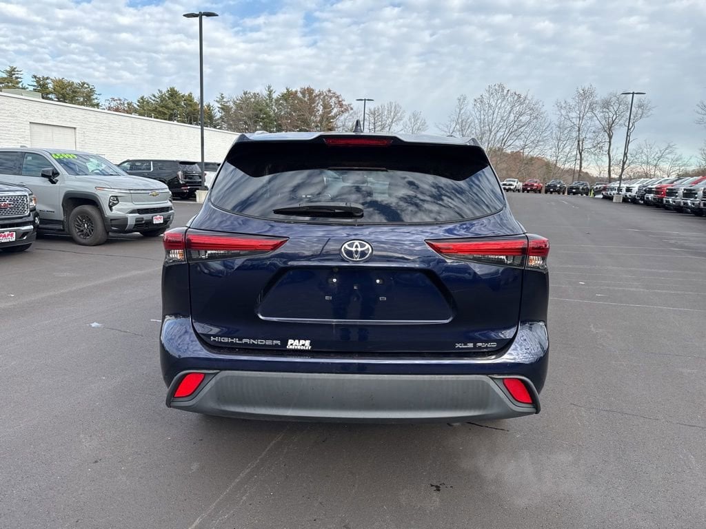 Used 2020 Toyota Highlander XLE