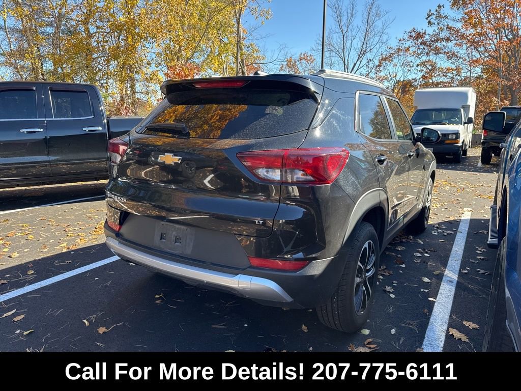 2025 Chevrolet Trailblazer LT photo 2