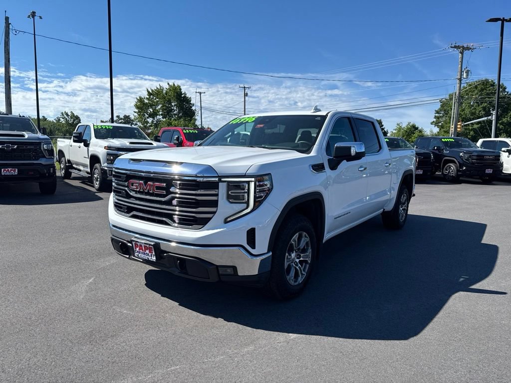 2025 GMC Sierra 1500 SLT - Photo 9