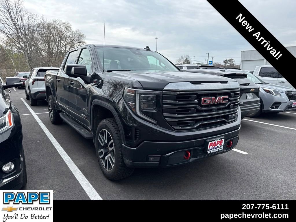 2022 GMC Sierra 4WD Crew Cab Short Box AT4's photo