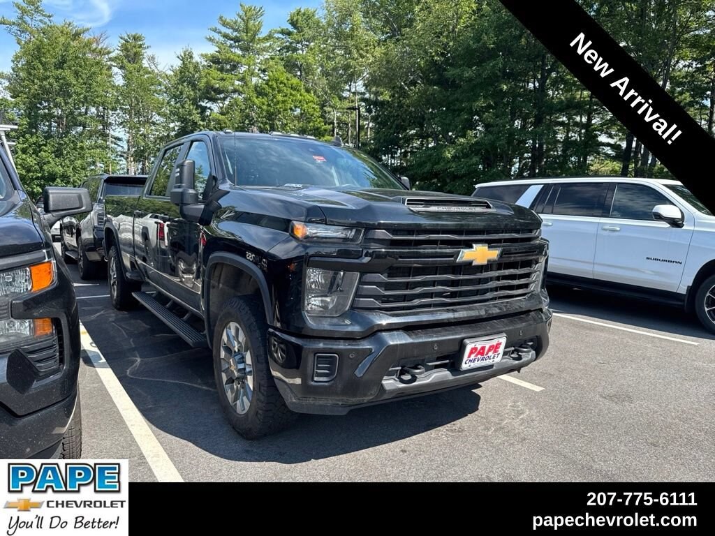 Used 2025 Chevrolet Silverado 2500 HD Custom Truck