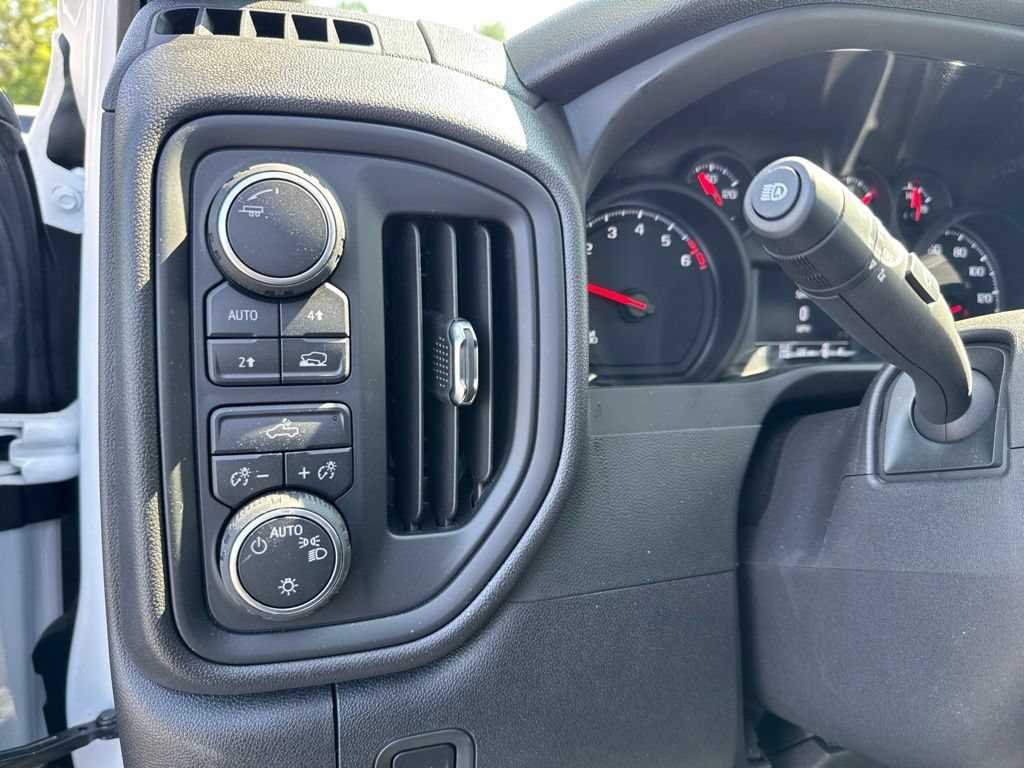 2026 Chevrolet Silverado 1500 Custom - Photo 25