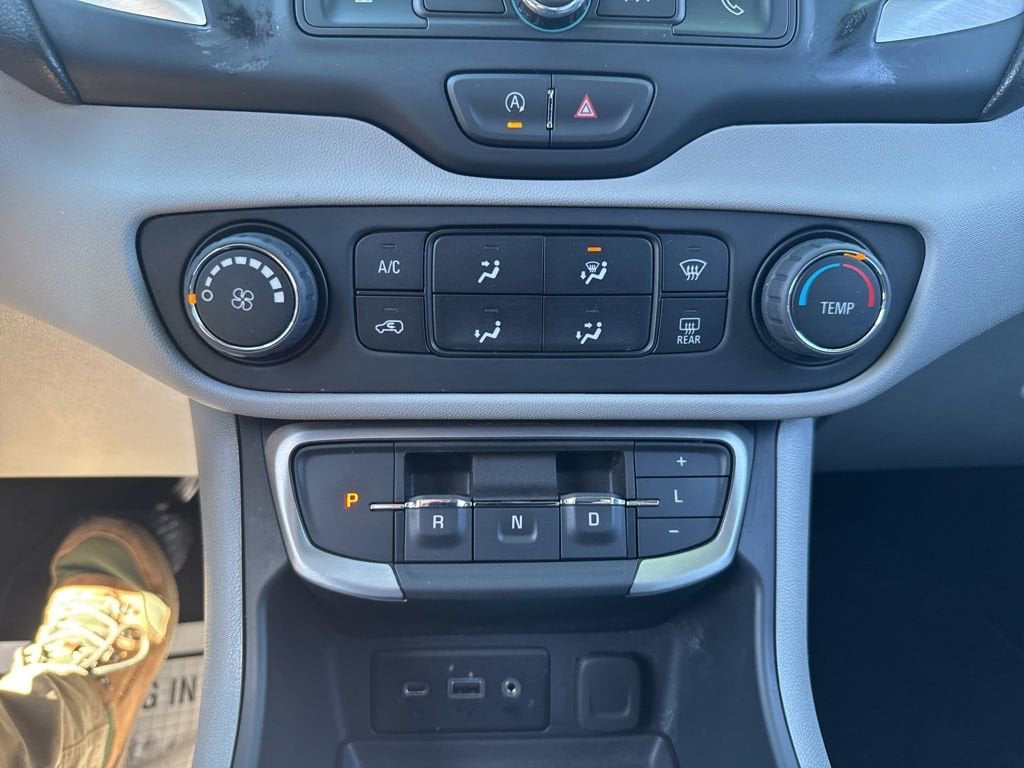 2024 GMC Terrain SLE - Photo 20