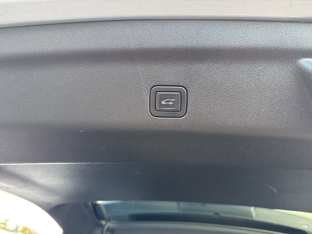2024 GMC Yukon XL Denali - Photo 6