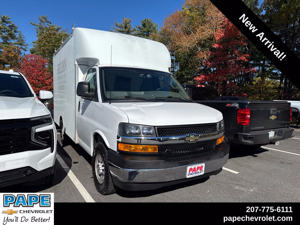 2021 Chevrolet Express Cutaway Base