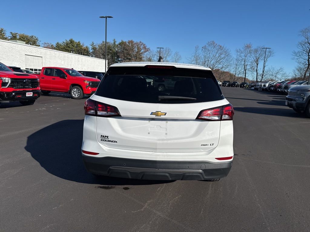 2024 Chevrolet Equinox LT photo 4