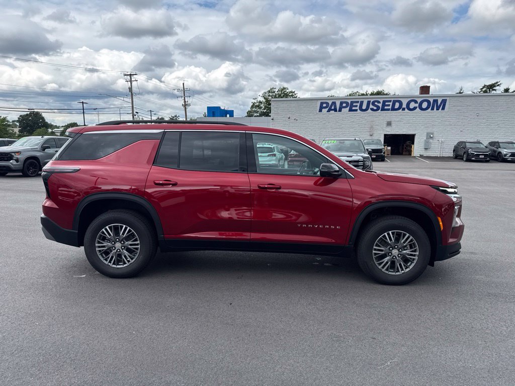 2026 Chevrolet Traverse LT - Photo 3