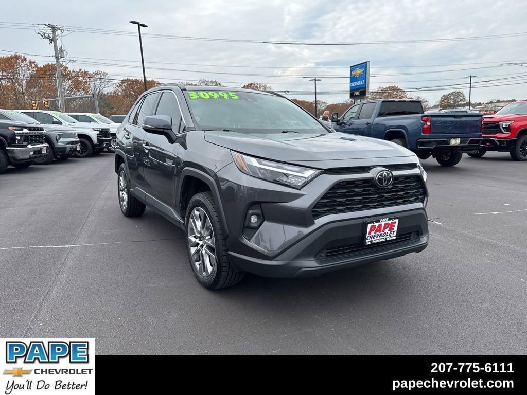 2022 Toyota RAV4 XLE Premium's photo