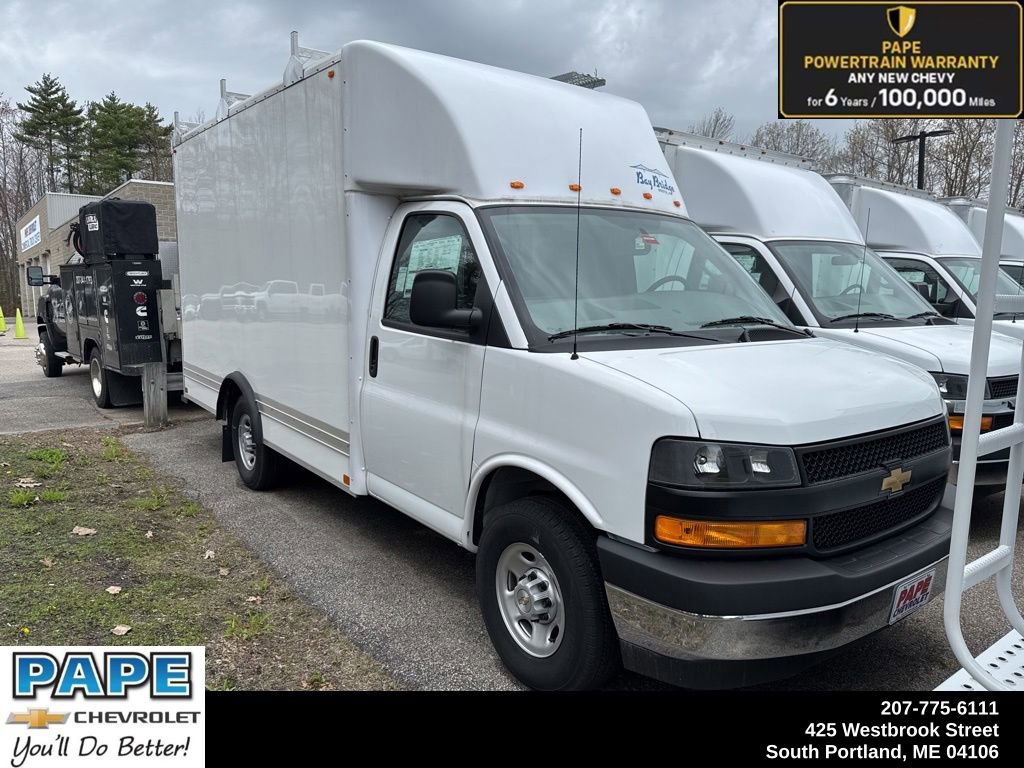 2025 Chevrolet Express Cutaway
