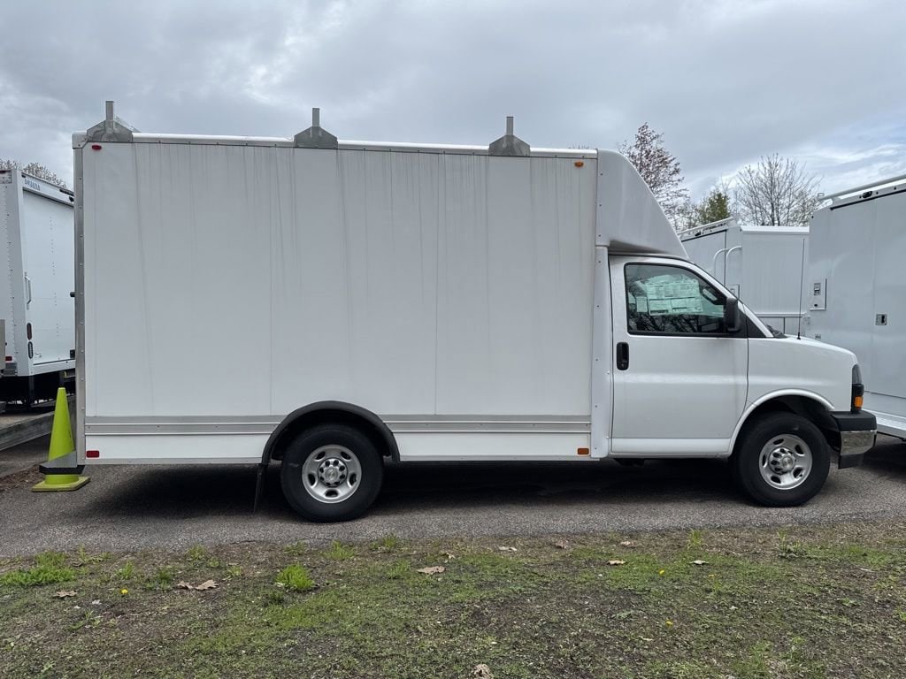 New 2025 Chevrolet Express Cutaway 3500 1WT Cutaway Van