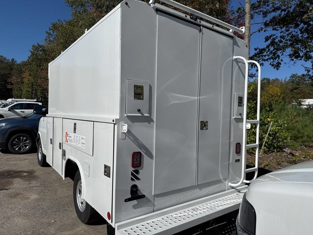 New 2025 Chevrolet Express Cutaway 3500 1WT Cutaway Van