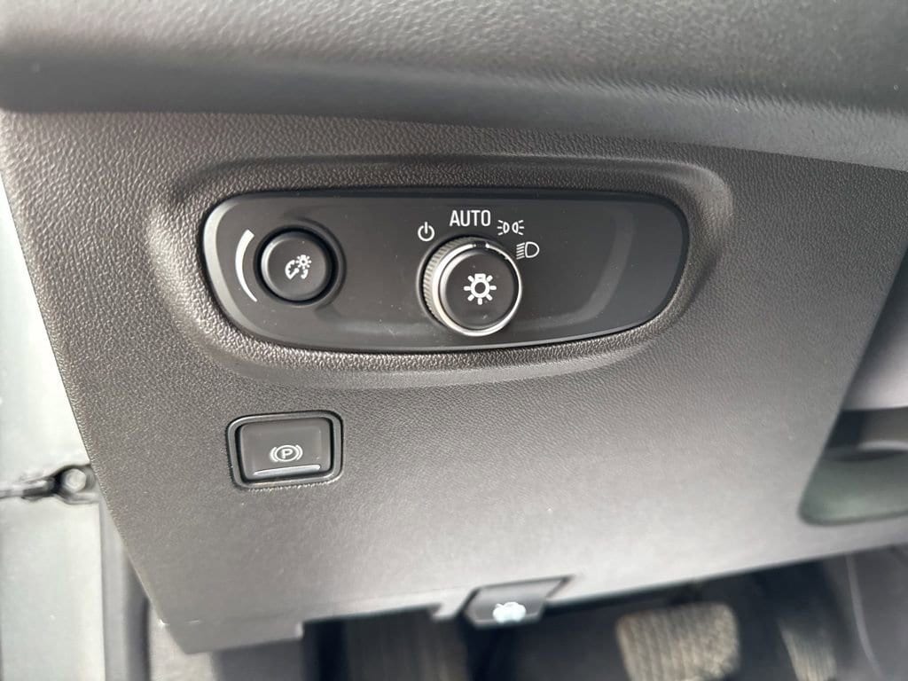 2024 GMC Terrain SLE - Photo 20