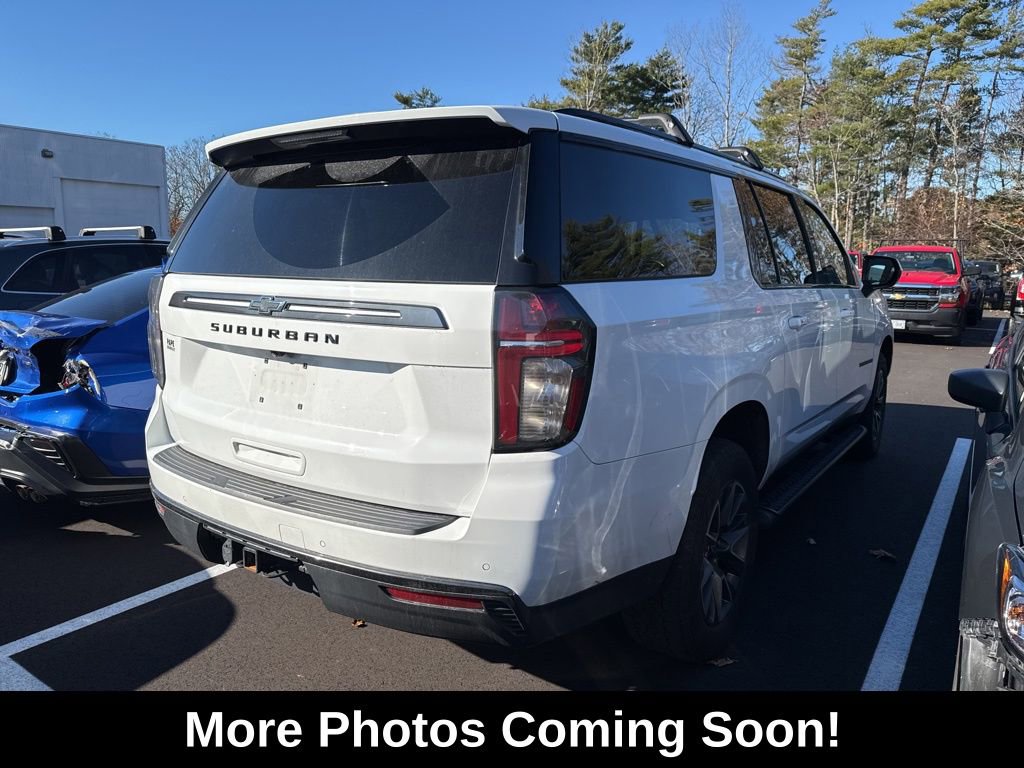 2022 Chevrolet Suburban Z71 photo 2