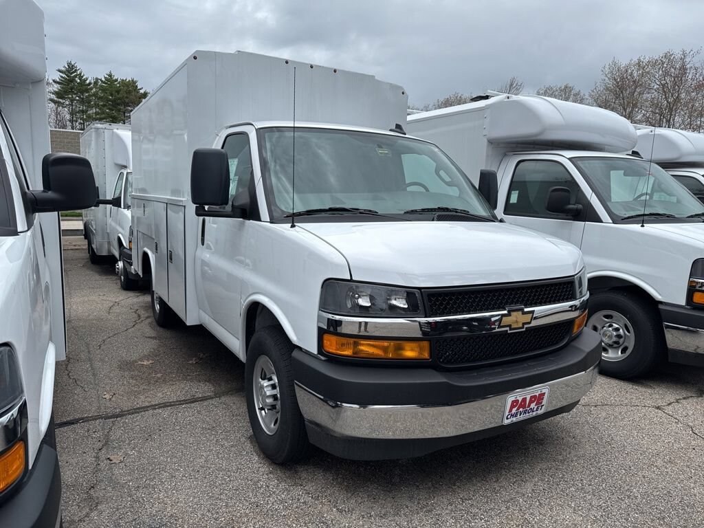 New 2025 Chevrolet Express Cutaway 3500 1WT Cutaway Van