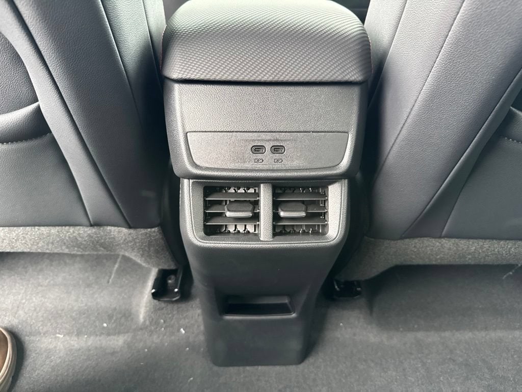 2027 Chevrolet Equinox RS - Photo 23