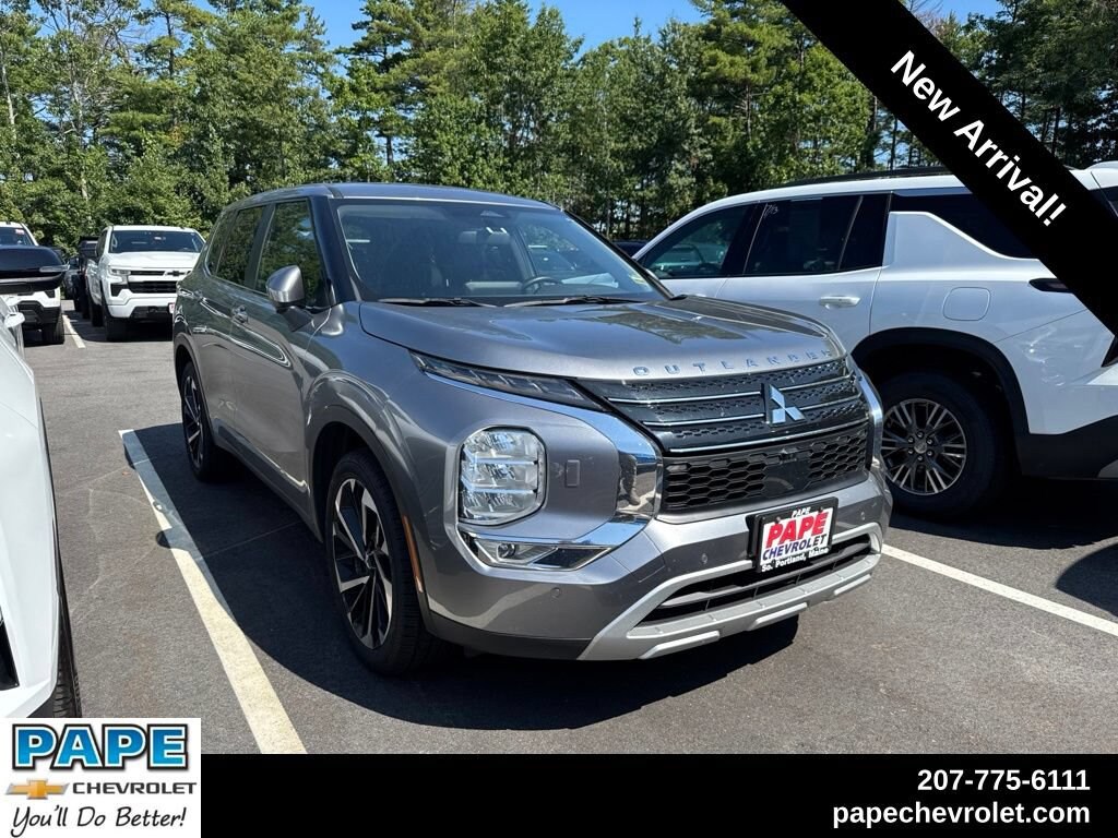 Used 2023 Mitsubishi Outlander SE