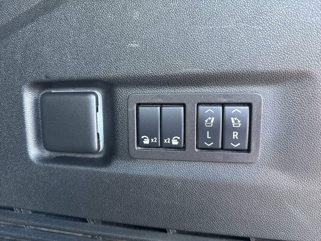 2024 GMC Yukon XL Denali - Photo 7