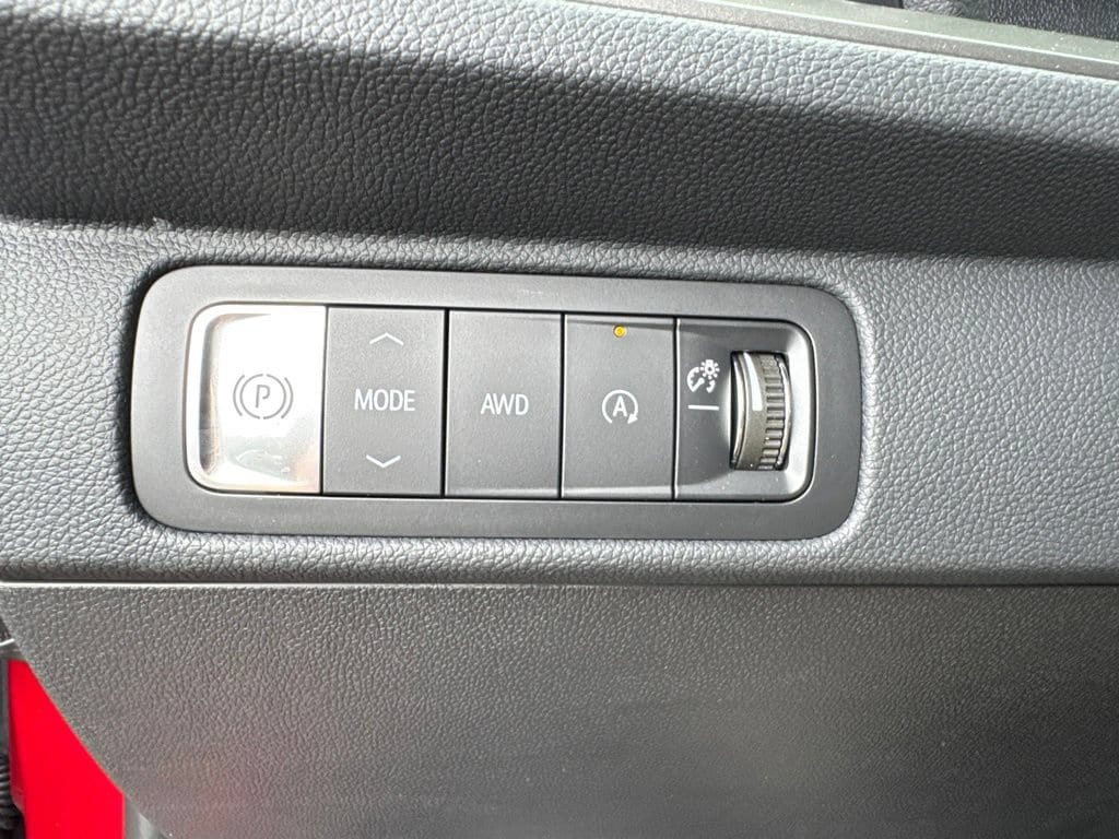 2026 Chevrolet Traverse LT - Photo 30