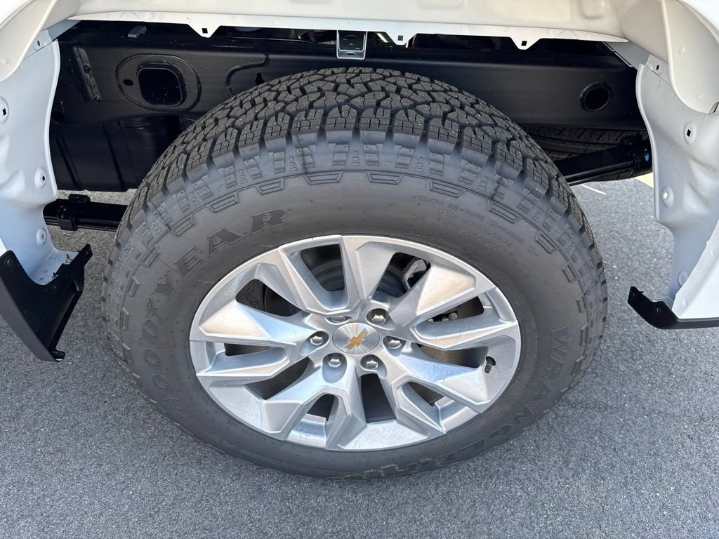 2026 Chevrolet Silverado 1500 Custom - Photo 13