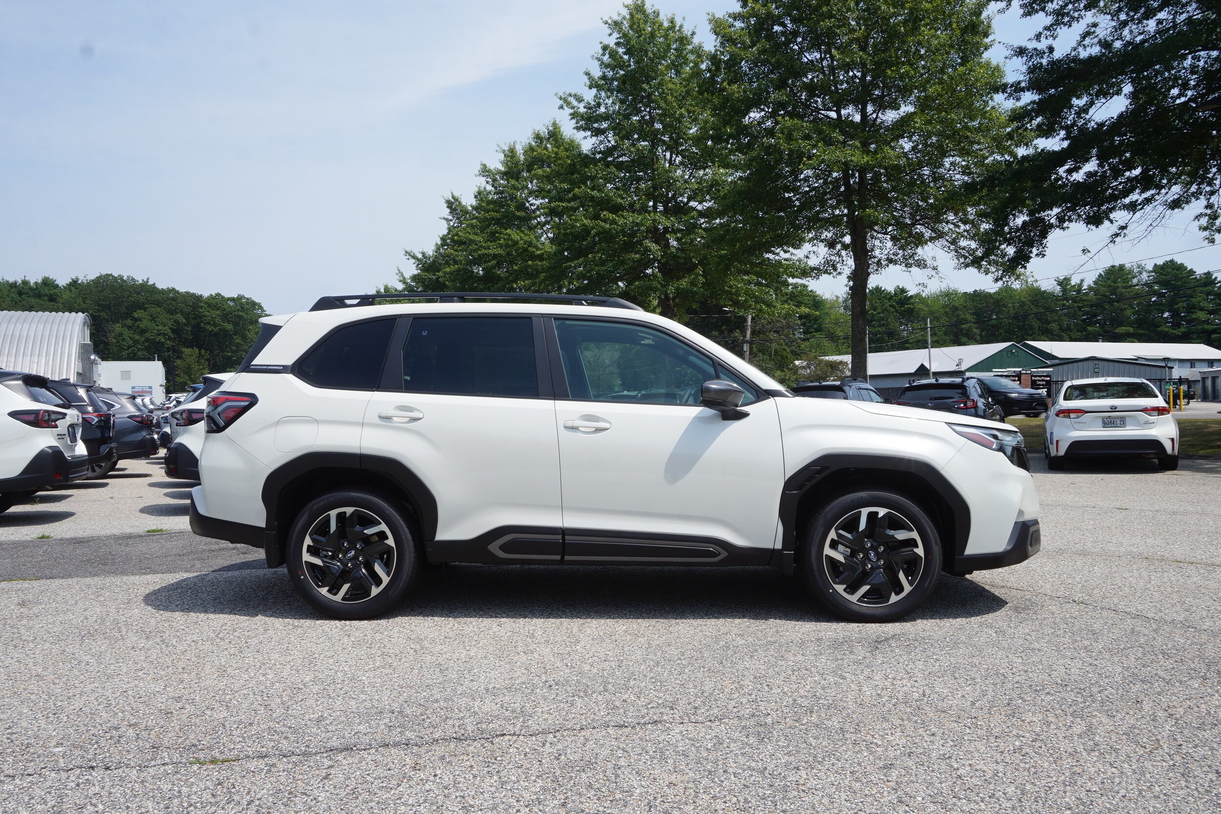 2025 Subaru Forester Limited Base photo 4