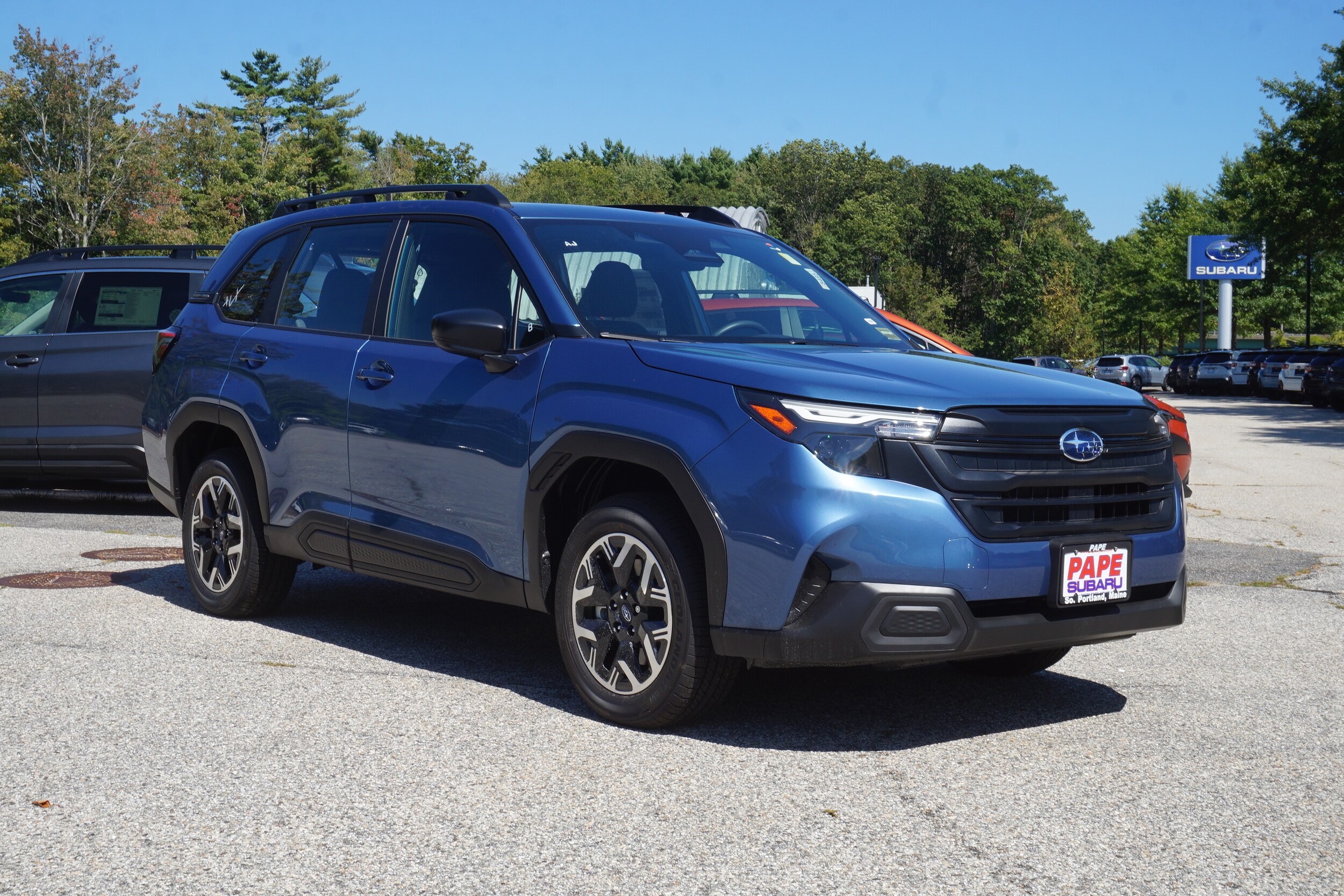 2025 Subaru Forester Base photo 2