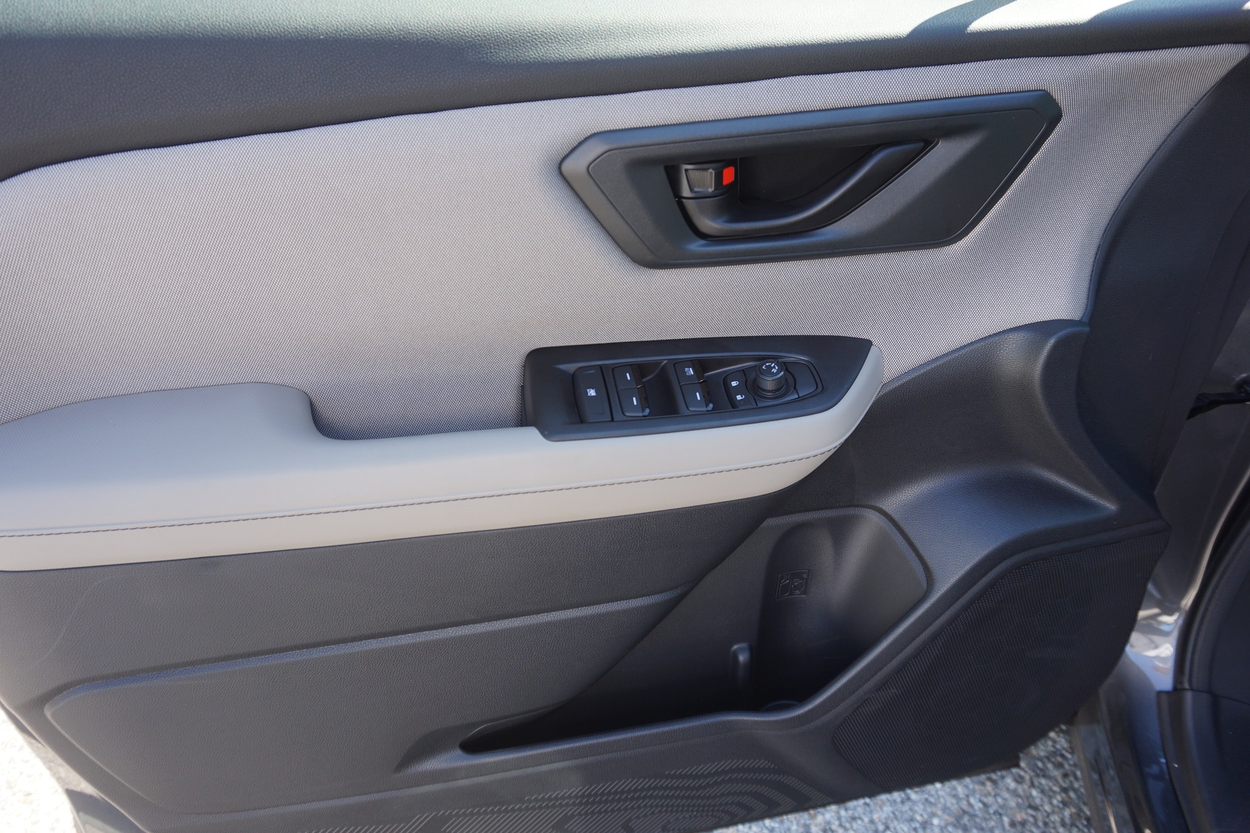 2026 Subaru Forester Base - Photo 7