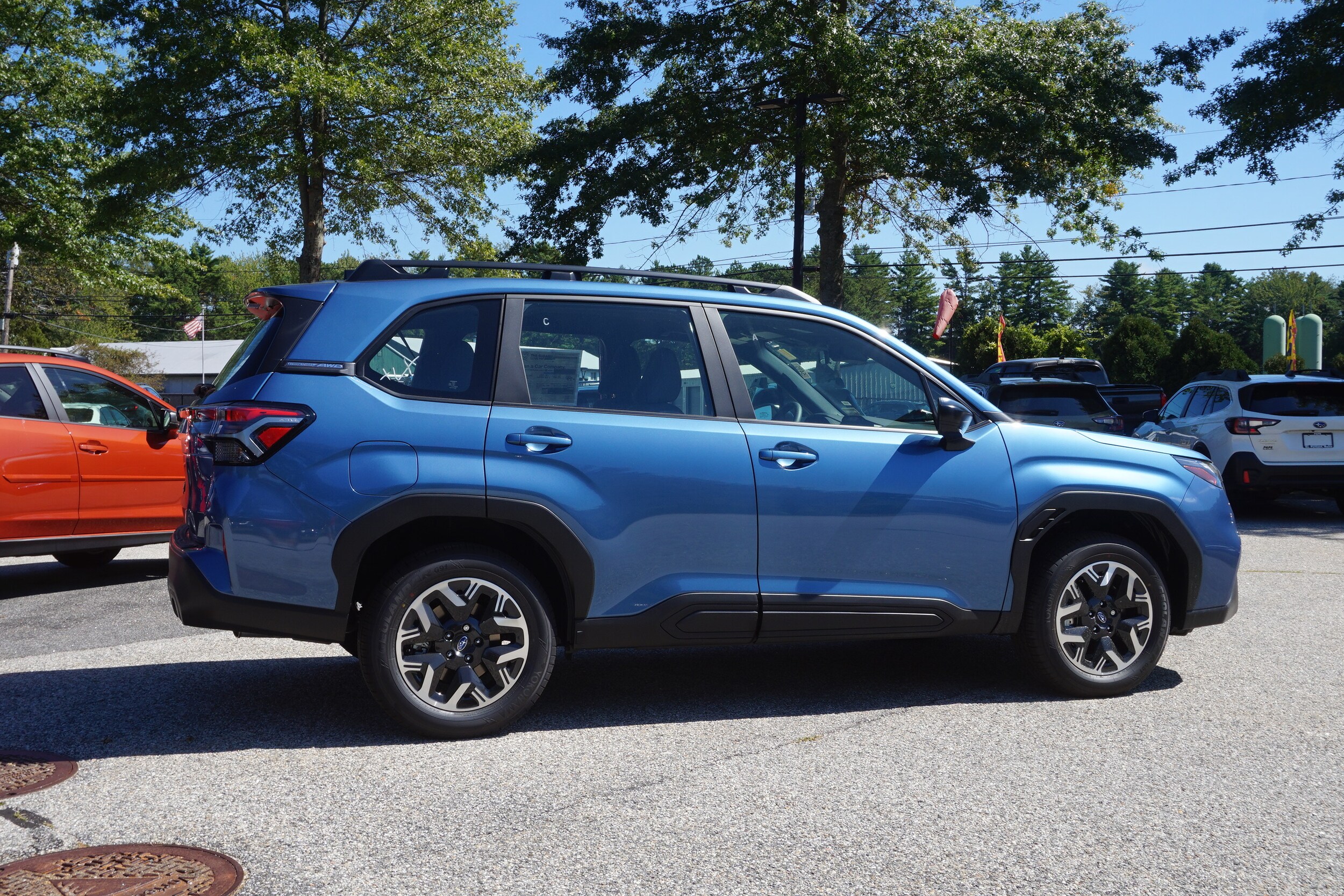 2025 Subaru Forester Base photo 3