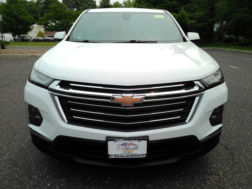 Used 2023 Chevrolet Traverse LT Cloth SUV