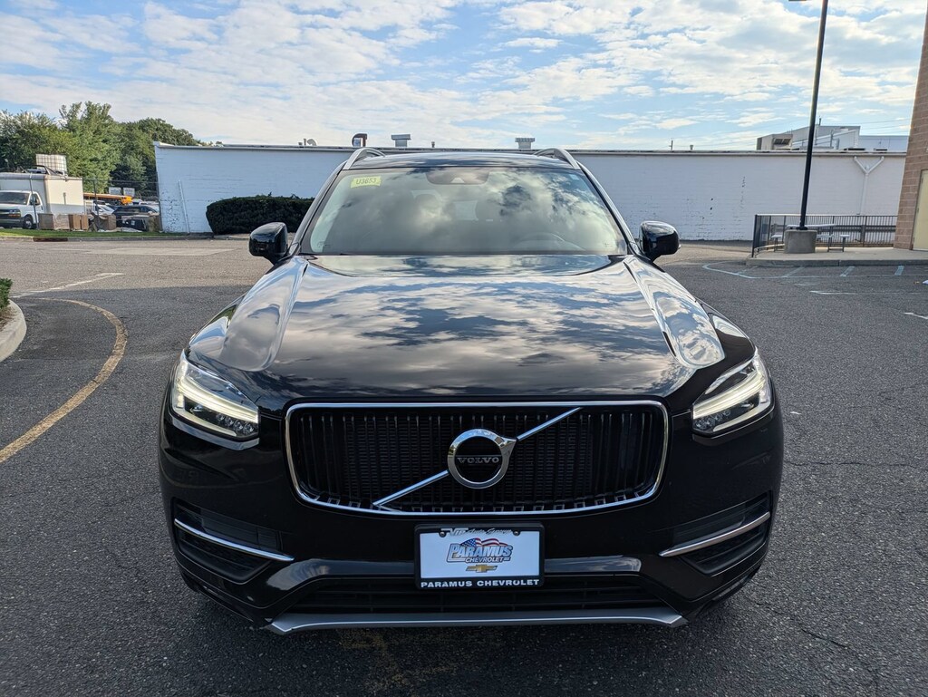 Used 2019 Volvo XC90 T5 Momentum SUV