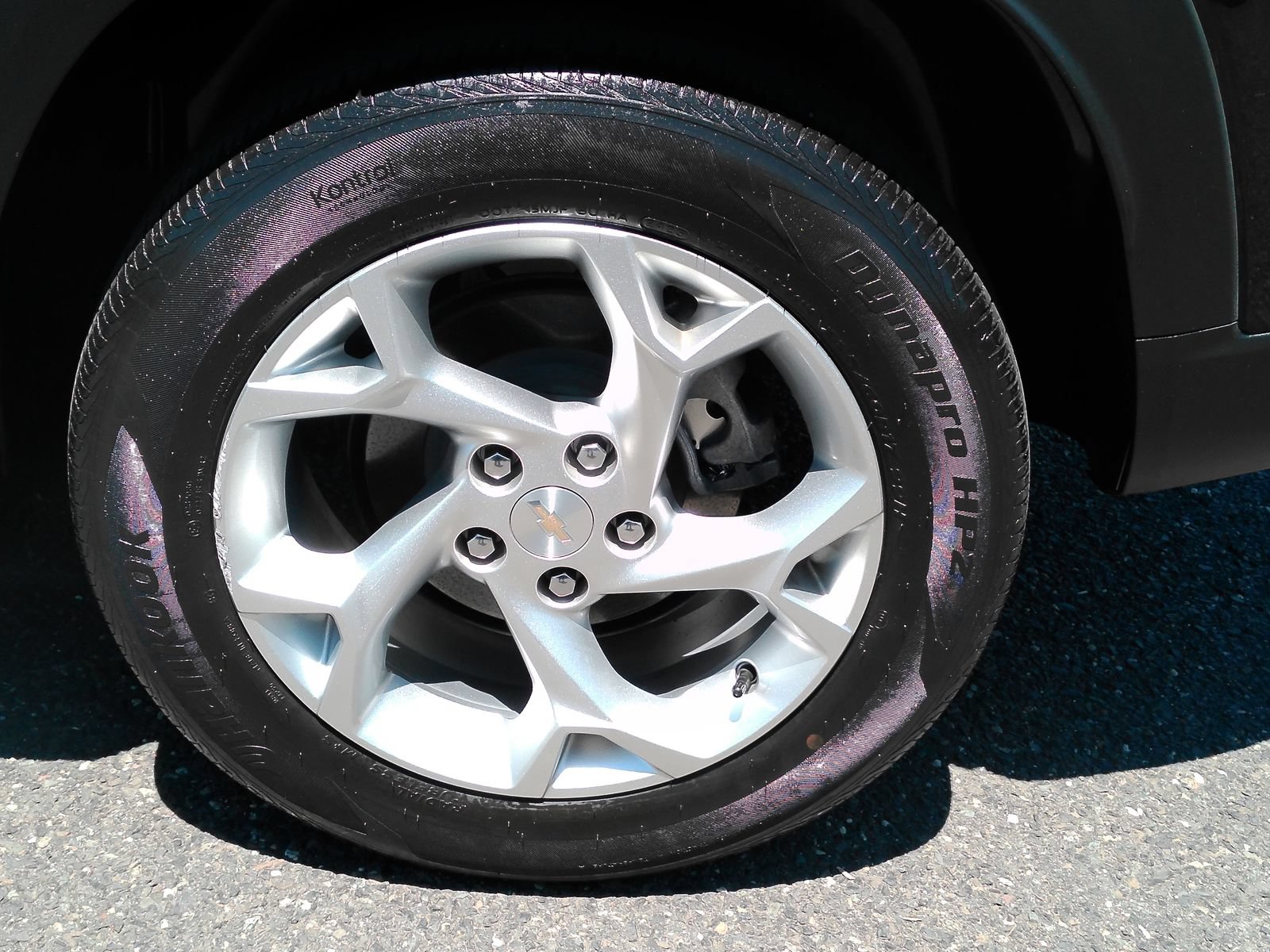 2024 Chevrolet Trax LS - Photo 26