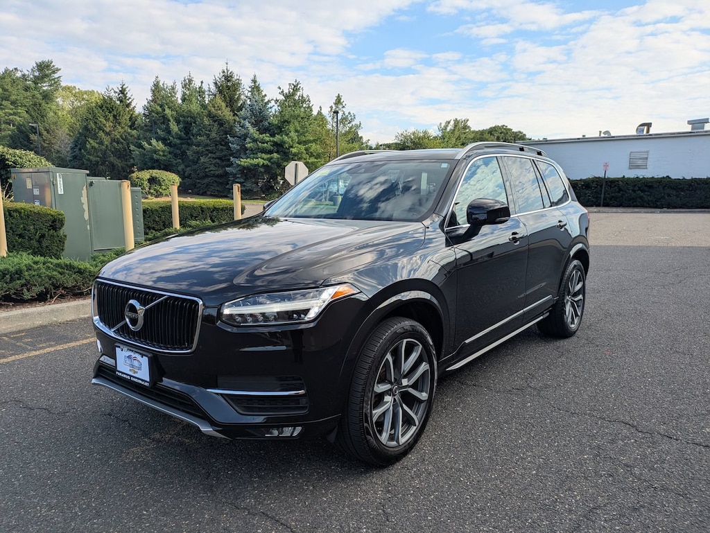 Used 2019 Volvo XC90 T5 Momentum SUV