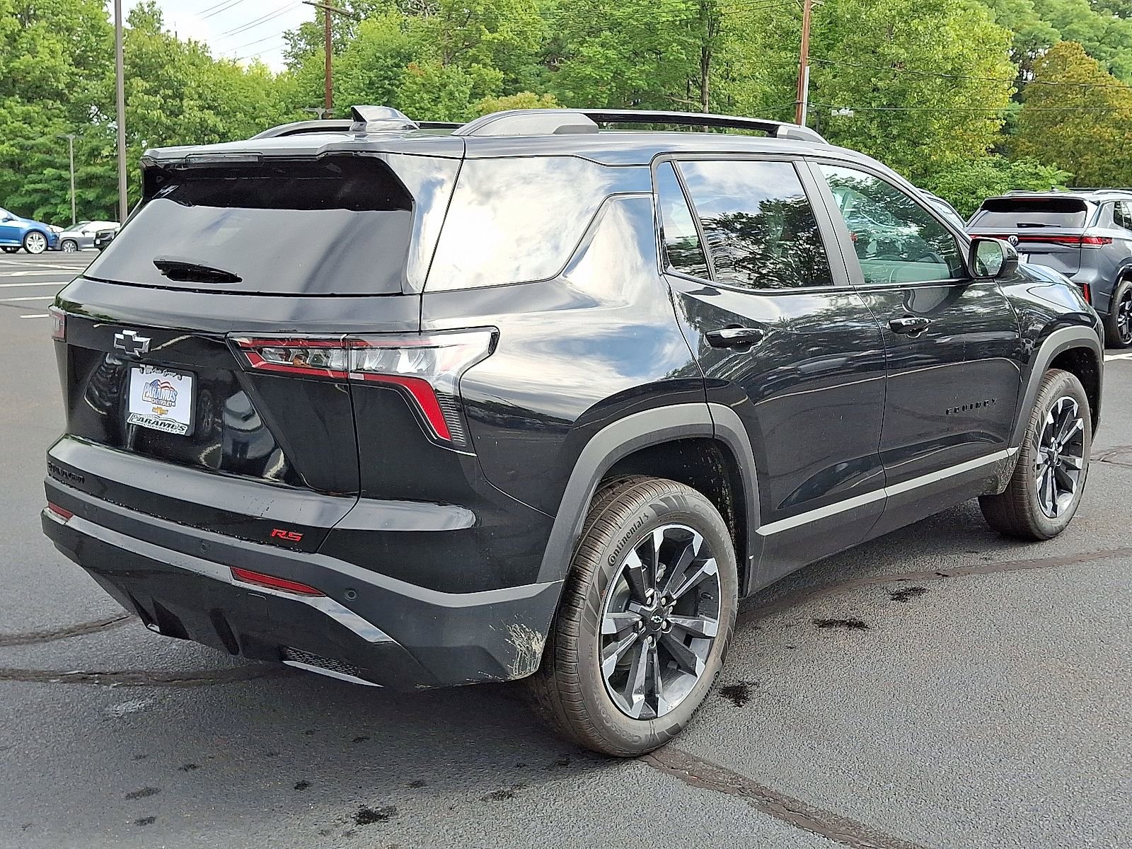 View vehicle photo 4