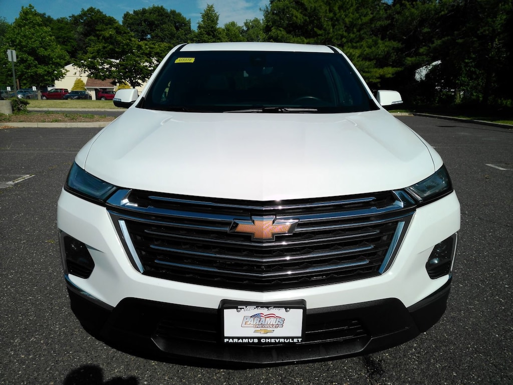 Used 2023 Chevrolet Traverse LT Leather SUV