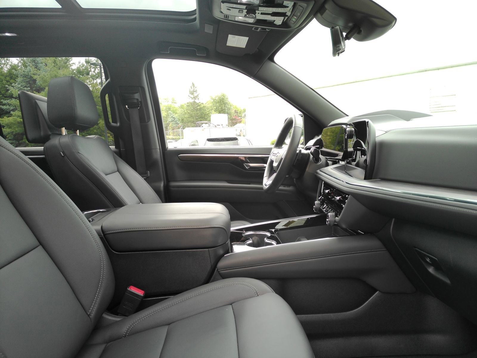 2026 Chevrolet Tahoe Z71 - Photo 19