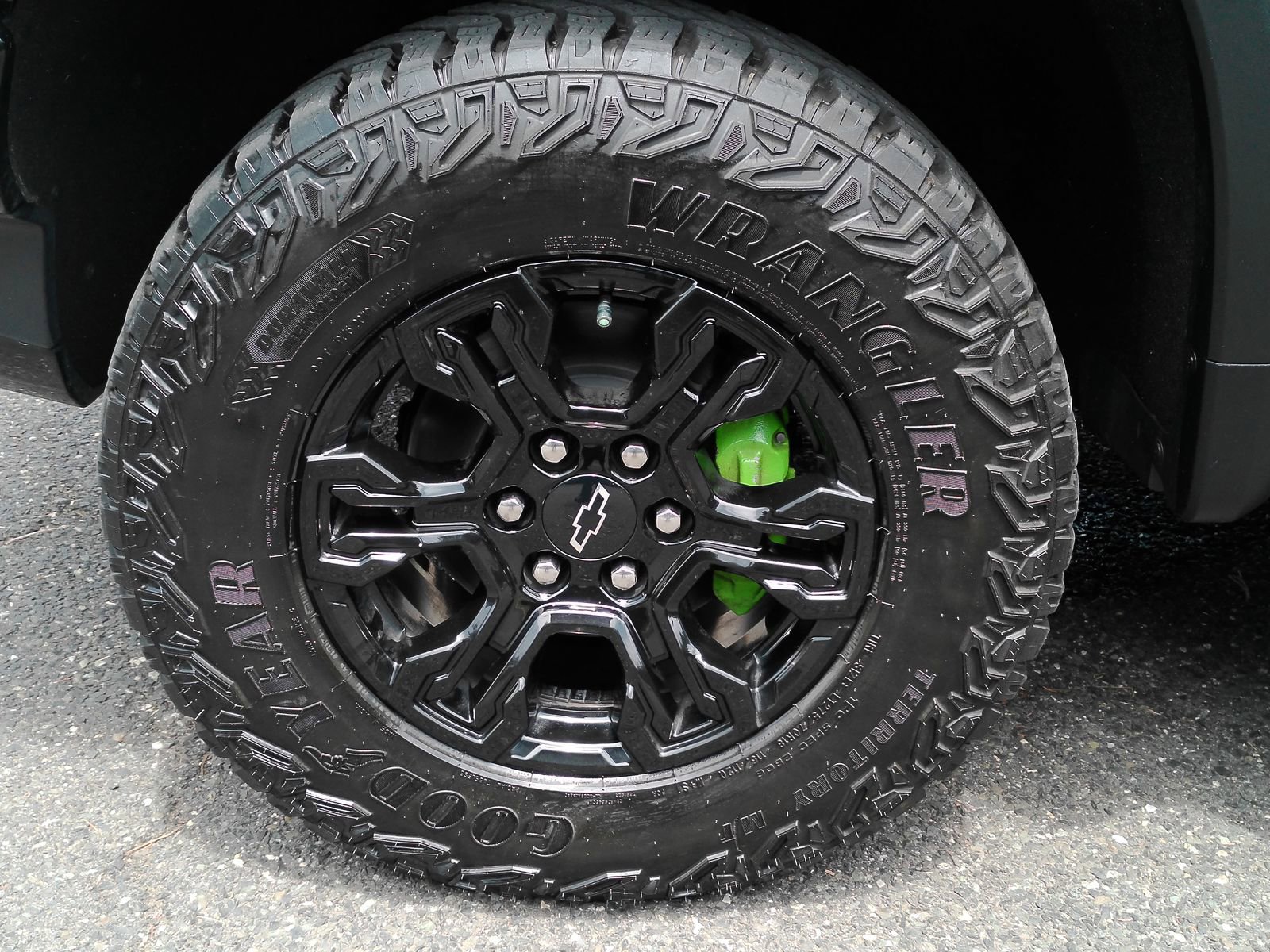 2024 Chevrolet Silverado 1500 ZR2 - Photo 24