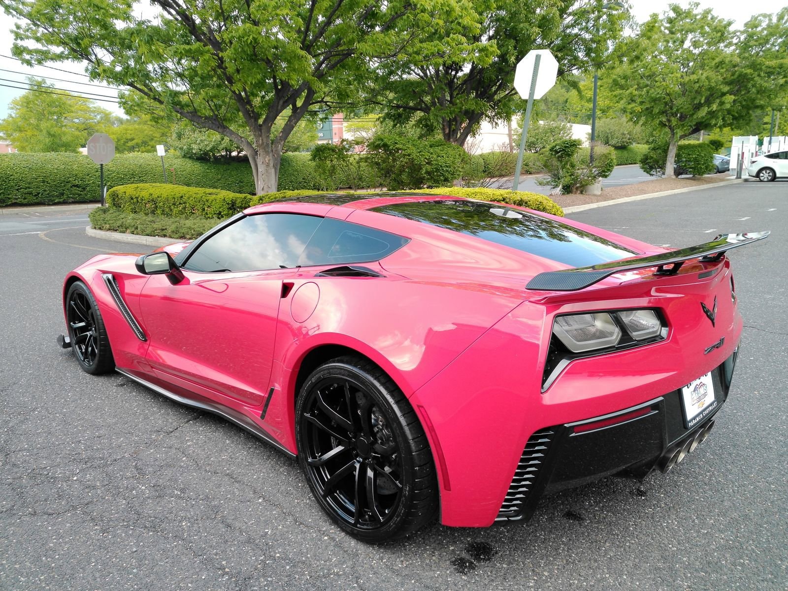 View vehicle photo 5